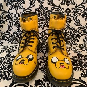 Yellow Doc Martens Limited Edition Adventure Time Jake the Dog boots Mens size 7